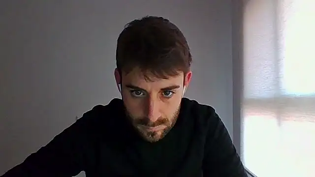 Snapshot of vargas90 chatting on March 10, 10:09 am vargas90 online show from March 10, 10:09 am