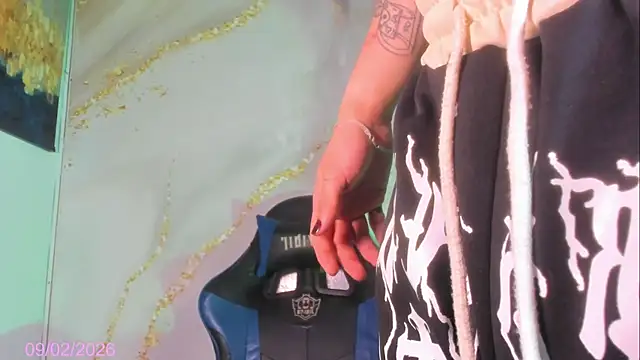 Snapshot of DOLL_LUCIANA_ chatting on February 9, 9:08 pm DOLL LUCIANA online show from February 9, 9:08 pm