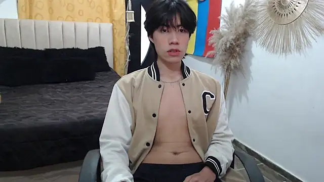 Snapshot of Elio-cam chatting on August 5, 2:09 pm Elio-cam online show from August 5, 2:09 pm