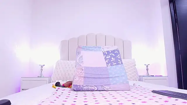 raven lilith  online show from October 31, 3:18 am