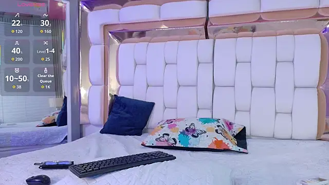 Snapshot of sexysistter chatting on November 11, 12:27 pm sexysistter online show from November 11, 12:27 pm