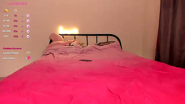 Snapshot of Milena_joline chatting on December 5, 2:53 am Milena joline online show from December 5, 2:53 am