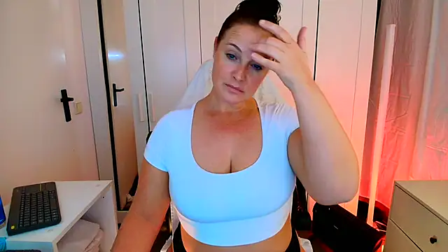 Snapshot of liselorexx chatting on February 16, 7:05 pm liselorexx online show from February 16, 7:05 pm