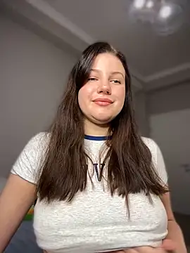 Snapshot of likaxxx chatting on February 20, 3:08 pm likaxxx online show from February 20, 3:08 pm