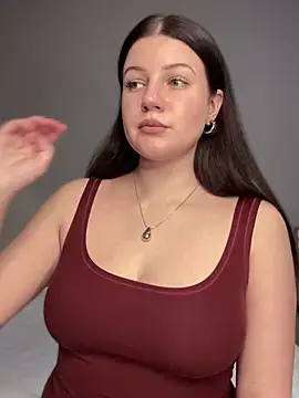 Snapshot of likaxxx chatting on March 6, 3:35 pm likaxxx online show from March 6, 3:35 pm