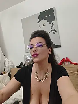 Snapshot of RebeccaNoble chatting on June 14, 12:41 am RebeccaNoble online show from June 14, 12:41 am