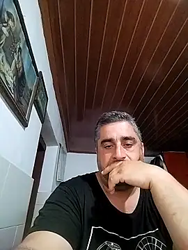 ADRIAN ADI40 online show from March 17, 6:39 am