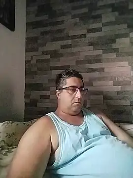 Snapshot of ADRIAN_ADI40 chatting on May 19, 3:57 am ADRIAN ADI40 online show from May 19, 3:57 am