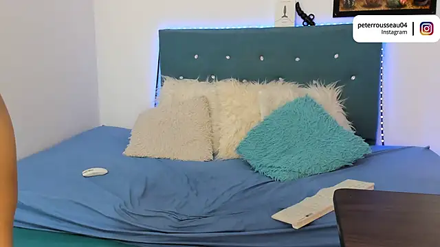 Snapshot of Max_and_Peter chatting on February 16, 7:27 pm Max and Peter online show from February 16, 7:27 pm