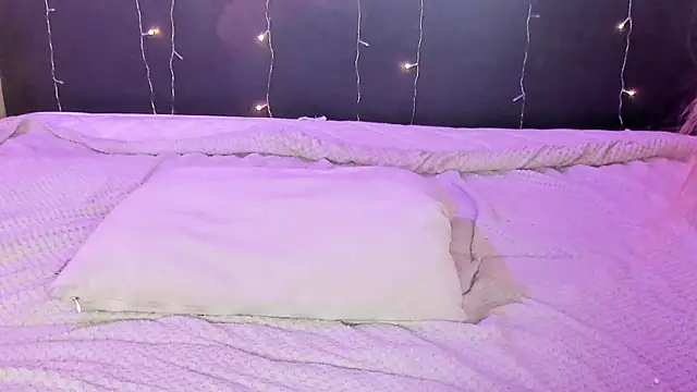 Snapshot of Eva_Merlin3 chatting on December 27, 5:16 pm Eva Merlin3 online show from December 27, 5:16 pm