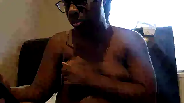 Snapshot of blacksexybeauty31 chatting on March 10, 1:43 pm blacksexybeauty31 online show from March 10, 1:43 pm