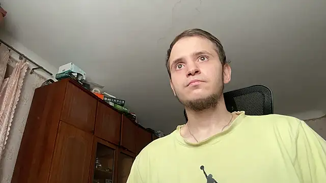 sweaticeboy online show from July 11, 7:22 am