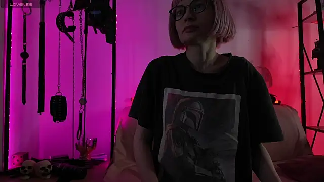 Snapshot of CyberXGoddess chatting on May 31, 4:31 am CyberXGoddess online show from May 31, 4:31 am