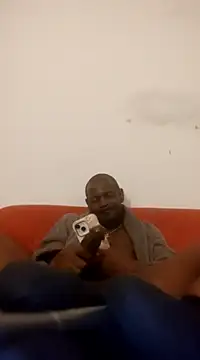 Maculine Stayr online show from March 11, 3:05 am