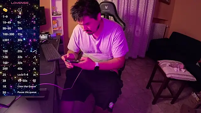 Snapshot of fernan_redsxxx chatting on May 11, 8:50 pm fernan redsxxx online show from May 11, 8:50 pm
