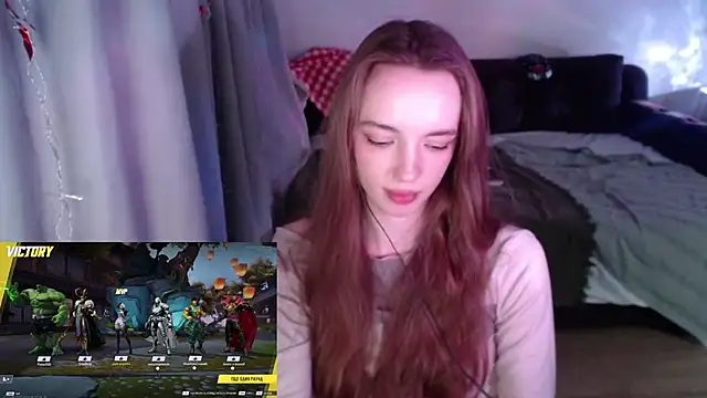 Snapshot of Weeissy chatting on February 1, 8:37 pm Weeissy online show from February 1, 8:37 pm