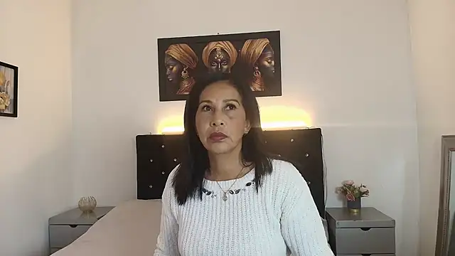 Snapshot of Shanon_mature chatting on June 16, 7:27 pm Shanon mature online show from June 16, 7:27 pm