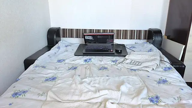 sweet-tinqerbell online show from July 1, 9:33 am