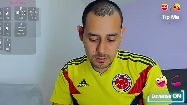 jhonyalzate2 online show from January 13, 1:23 am