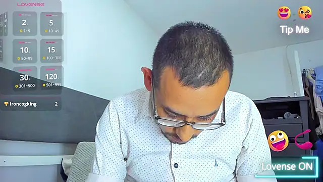 jhonyalzate2 online show from January 30, 3:33 am