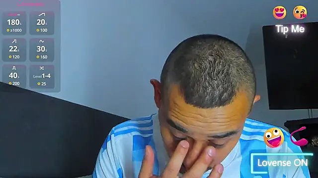 jhonyalzate2 online show from February 16, 11:37 pm