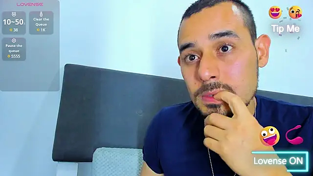 jhonyalzate2 online show from March 14, 4:43 am