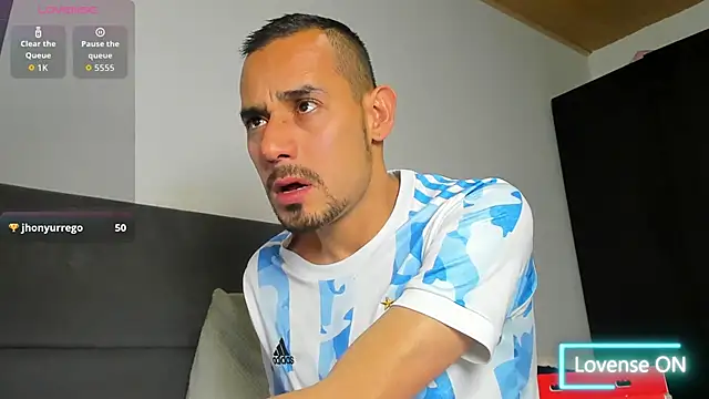 jhonyalzate2 online show from February 18, 1:56 am