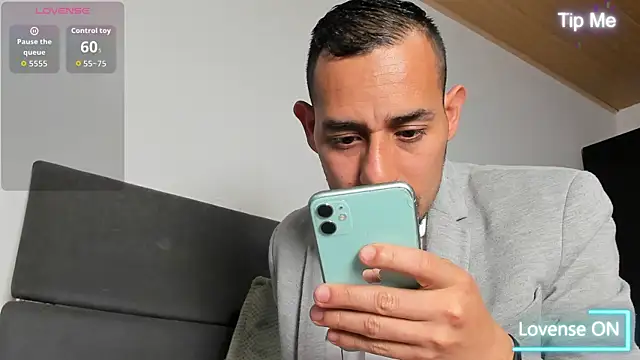 Snapshot of jhonyalzate2 chatting on July 3, 2:07 am jhonyalzate2 online show from July 3, 2:07 am