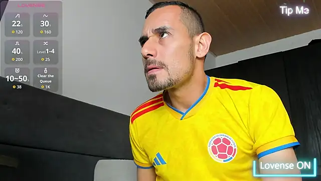 Snapshot of jhonyalzate2 chatting on July 3, 9:43 pm jhonyalzate2 online show from July 3, 9:43 pm