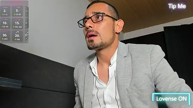 Snapshot of jhonyalzate2 chatting on July 7, 2:25 am jhonyalzate2 online show from July 7, 2:25 am