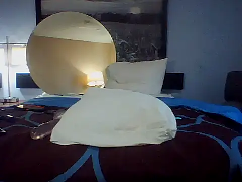 Snapshot of Pantyboy239 chatting on March 9, 4:44 pm Pantyboy239 online show from March 9, 4:44 pm