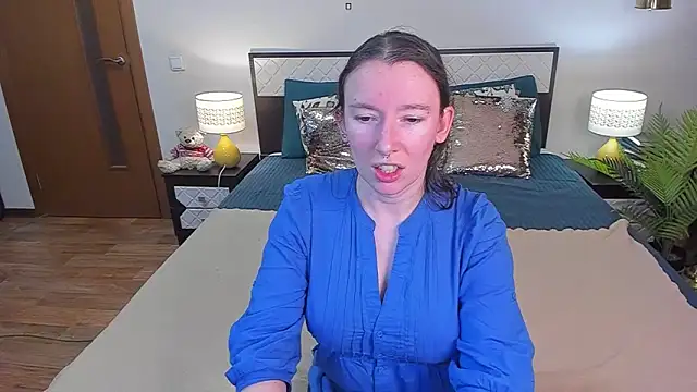 Snapshot of CatherineWalls chatting on June 1, 2:57 am CatherineWalls online show from June 1, 2:57 am