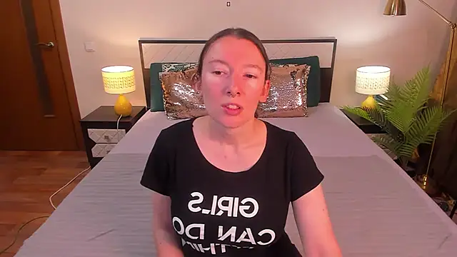 Snapshot of CatherineWalls chatting on July 14, 4:06 am CatherineWalls online show from July 14, 4:06 am
