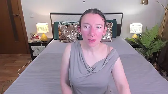 Snapshot of CatherineWalls chatting on July 16, 6:52 am CatherineWalls online show from July 16, 6:52 am