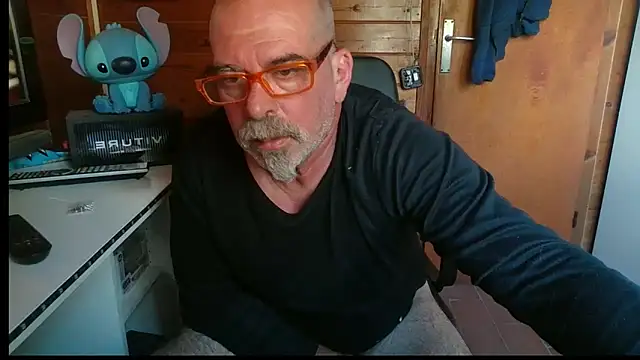 Snapshot of 0oscar_xxx chatting on October 25, 12:56 pm 0oscar xxx online show from October 25, 12:56 pm