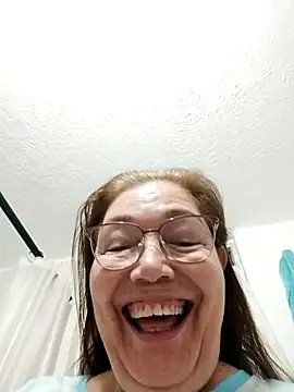 Vicky Rosse online show from October 24, 1:29 pm