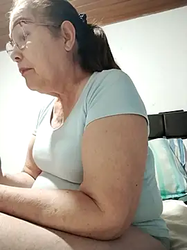 Vicky Rosse online show from November 14, 8:29 pm