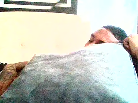 Snapshot of mellow_smoke chatting on May 21, 5:42 pm mellow smoke online show from May 21, 5:42 pm