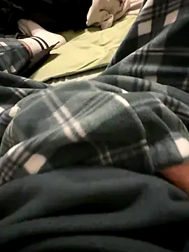 Snapshot of Andrei_992 chatting on November 12, 8:08 pm Andrei 992 online show from November 12, 8:08 pm