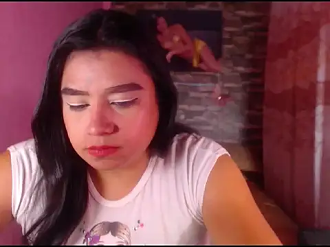 Snapshot of katrinawillff chatting on November 21, 11:25 pm katrinawillff online show from November 21, 11:25 pm