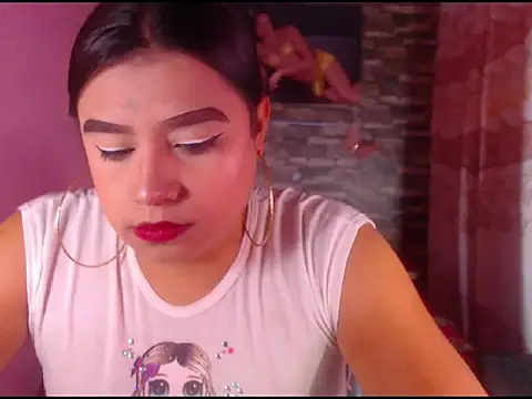 Snapshot of katrinawillff chatting on November 25, 11:32 am katrinawillff online show from November 25, 11:32 am