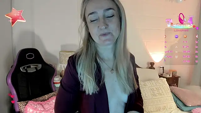 Snapshot of 1Sweetnina chatting on May 22, 10:48 pm 1Sweetnina online show from May 22, 10:48 pm