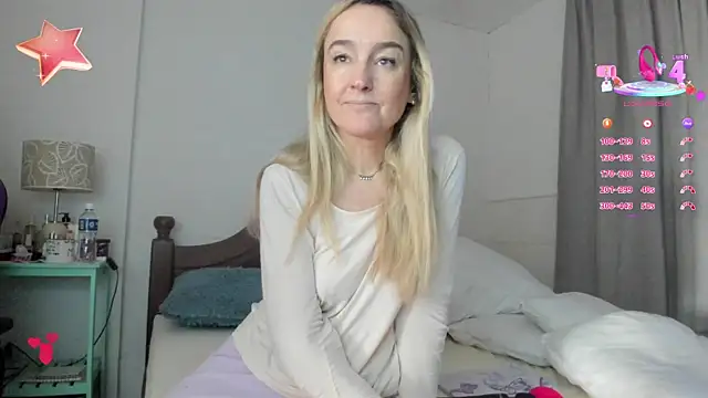 Snapshot of 1Sweetnina chatting on August 2, 8:18 pm 1Sweetnina online show from August 2, 8:18 pm