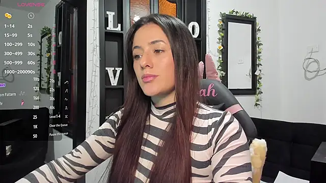 NoahWilliams  online show from December 2, 7:16 pm