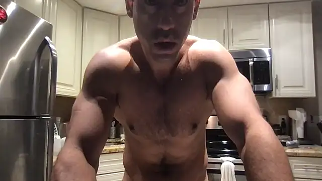 Snapshot of BigGuyMuscle chatting on November 12, 9:03 pm BigGuyMuscle online show from November 12, 9:03 pm