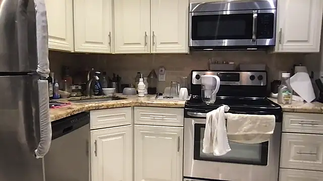 BigGuyMuscle online show from March 1, 7:49 pm