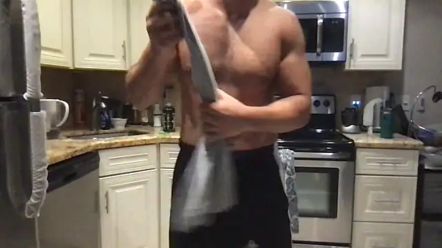 Snapshot of BigGuyMuscle chatting on May 30, 6:27 pm BigGuyMuscle online show from May 30, 6:27 pm