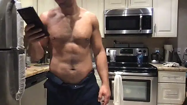 Snapshot of BigGuyMuscle chatting on June 8, 1:28 am BigGuyMuscle online show from June 8, 1:28 am