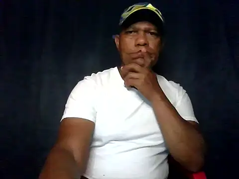 Snapshot of condor08750 chatting on January 9, 2:58 am condor08750 online show from January 9, 2:58 am