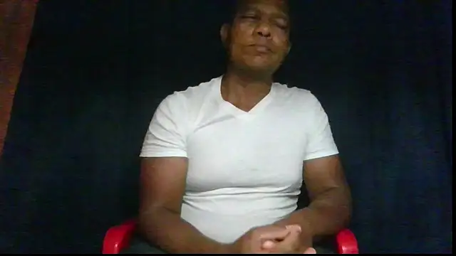Snapshot of condor08750 chatting on February 19, 3:02 am condor08750 online show from February 19, 3:02 am